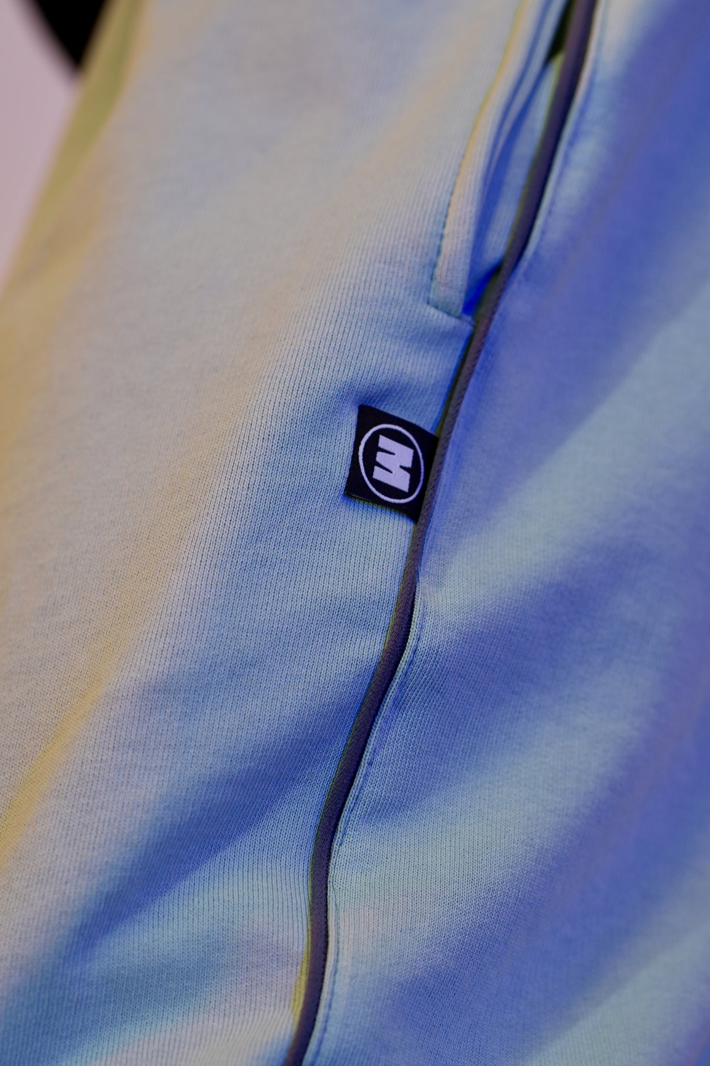 PANTALONE OVERSIZE "STUDIO FLOW" verde pastello